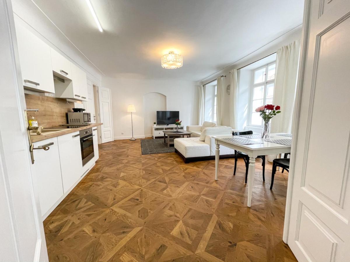 U Obecniho Dvora - Old Town Apartment Praha Eksteriør bilde